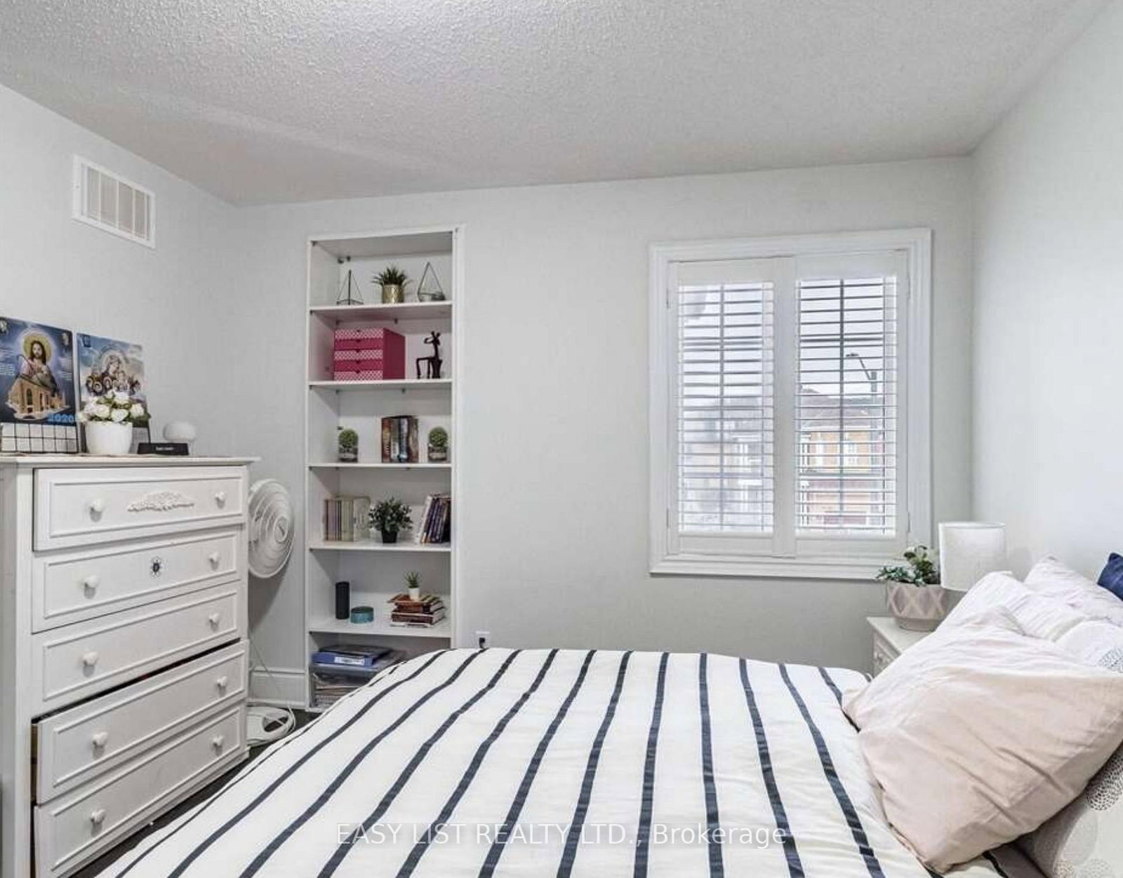 3562 Aquinas Avenue • Mississauga, ON photo 8