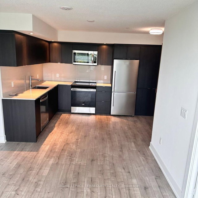 205 - 10 Eva Road