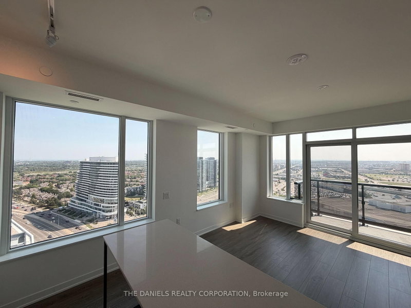 2504 - 2495 Eglinton Avenue W