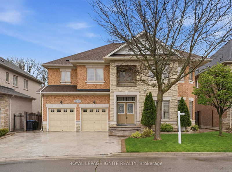 36 Valleyridge Crescent