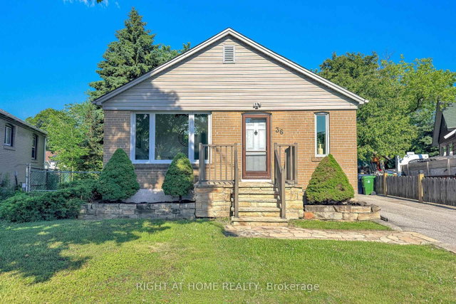 36 Huntsmoor Avenue
