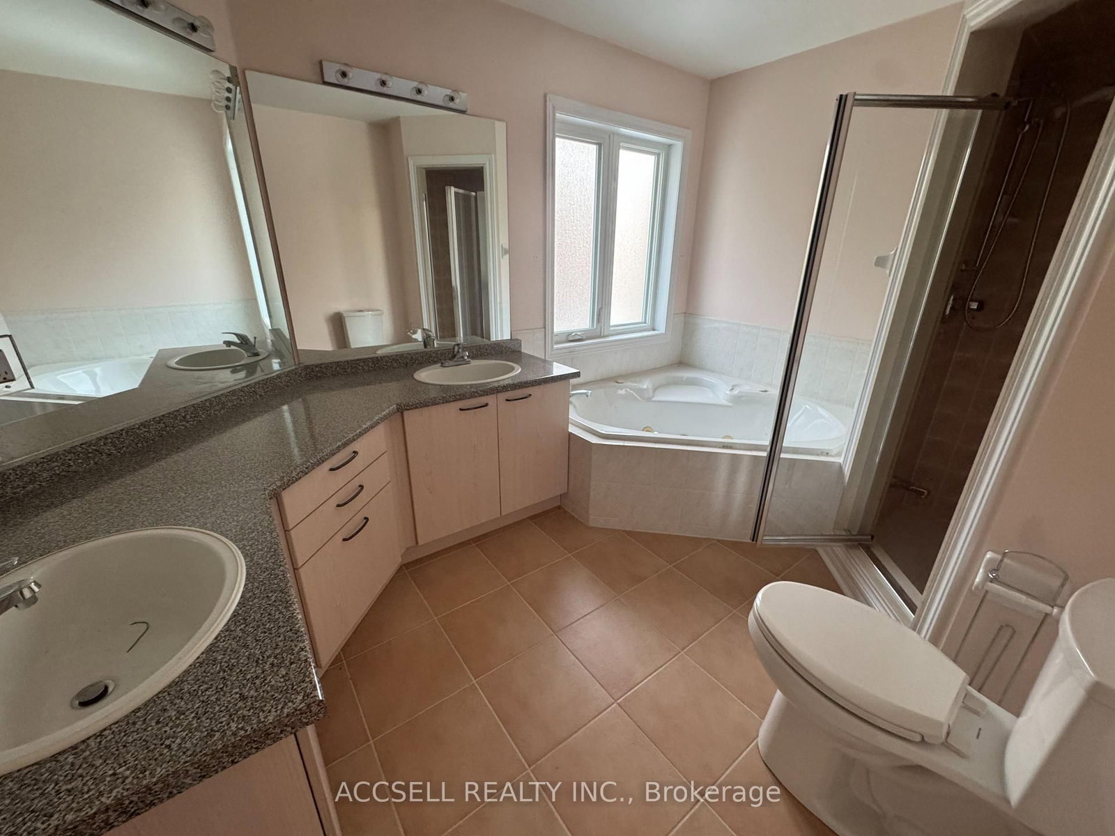 1905 Broad Hollow Gate • #13 • Mississauga, ON photo 17