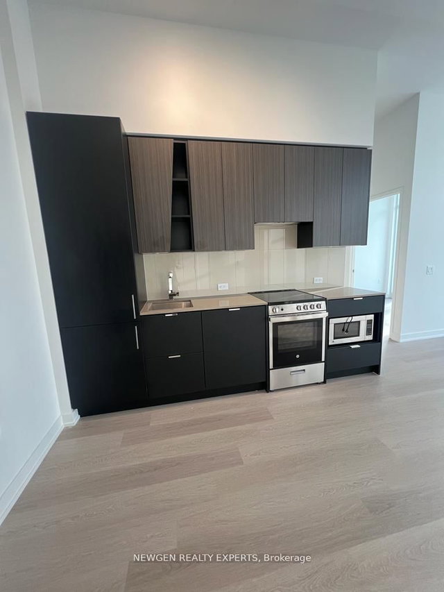 605 - 3883 Quartz Road