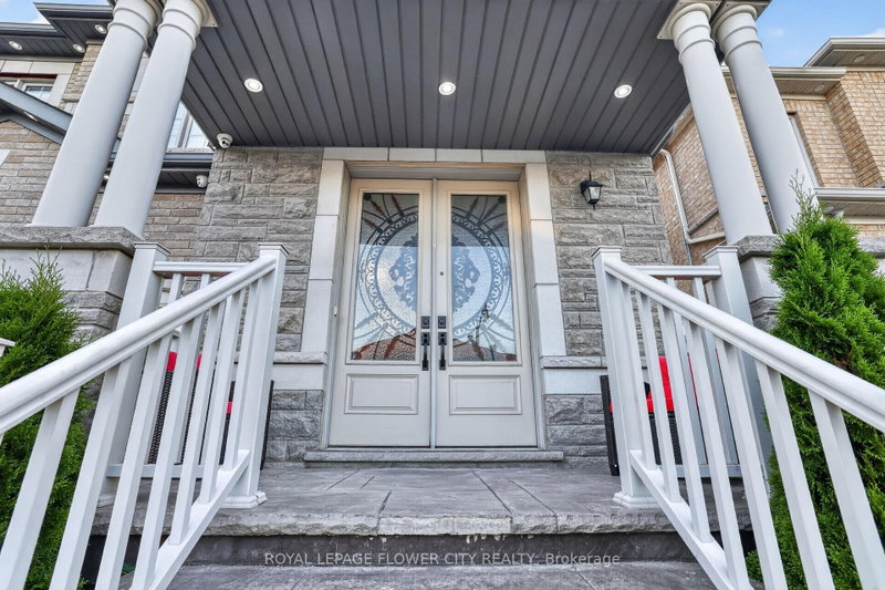 85 Ebury Brampton,ON L6X 5M7 — Photo 4