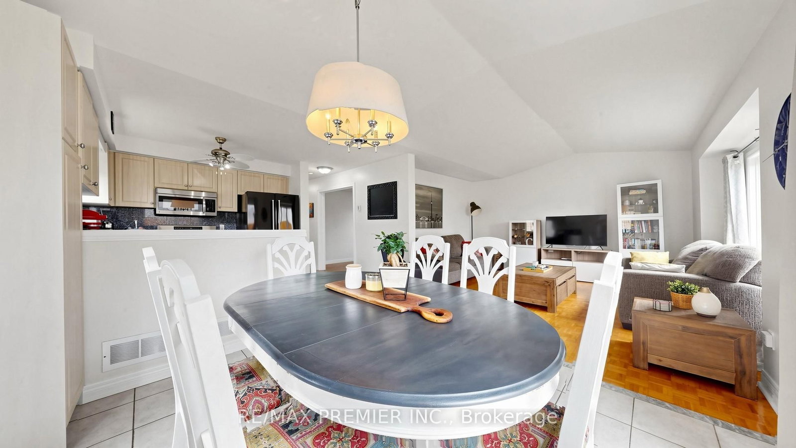 6 Terrastone Court • Caledon, ON photo 11