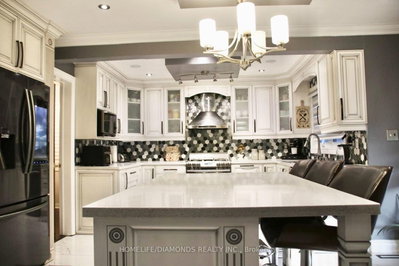 186 FERNFOREST Drive • Brampton, ON photo 9