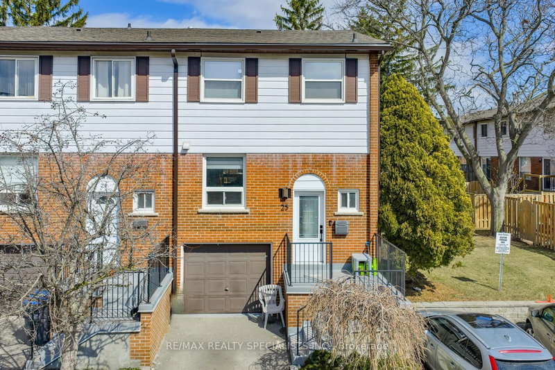 25 - 2445 Homelands Drive