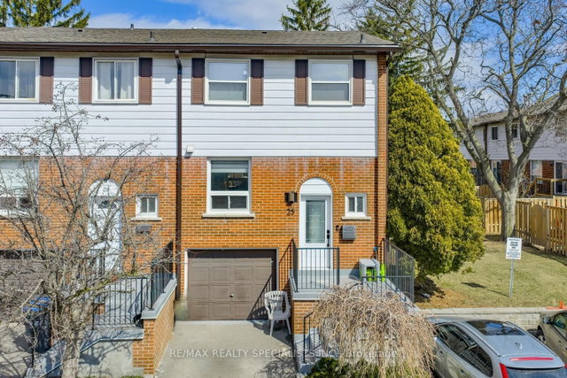 25 - 2445 Homelands Drive