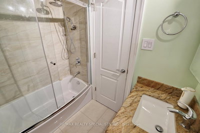 2445 Homelands Mississauga,ON L5K 2C6 — Photo 29