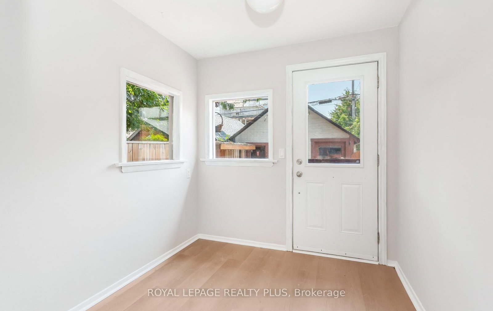 39 Maria Street • Toronto, ON photo 15