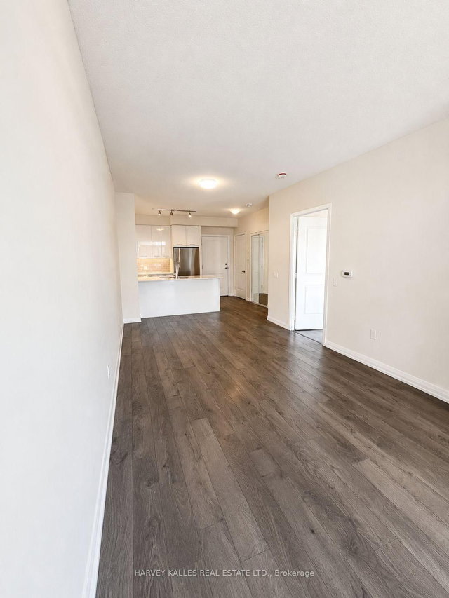 1310 - 65 Watergarden Drive