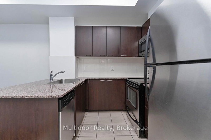 1112 - 385 Prince Of Wales Drive