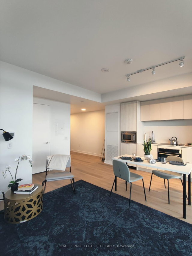 1303 - 3009 NOVAR Road