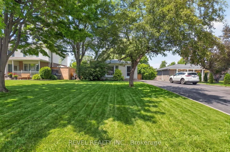 9 Deloraine Drive