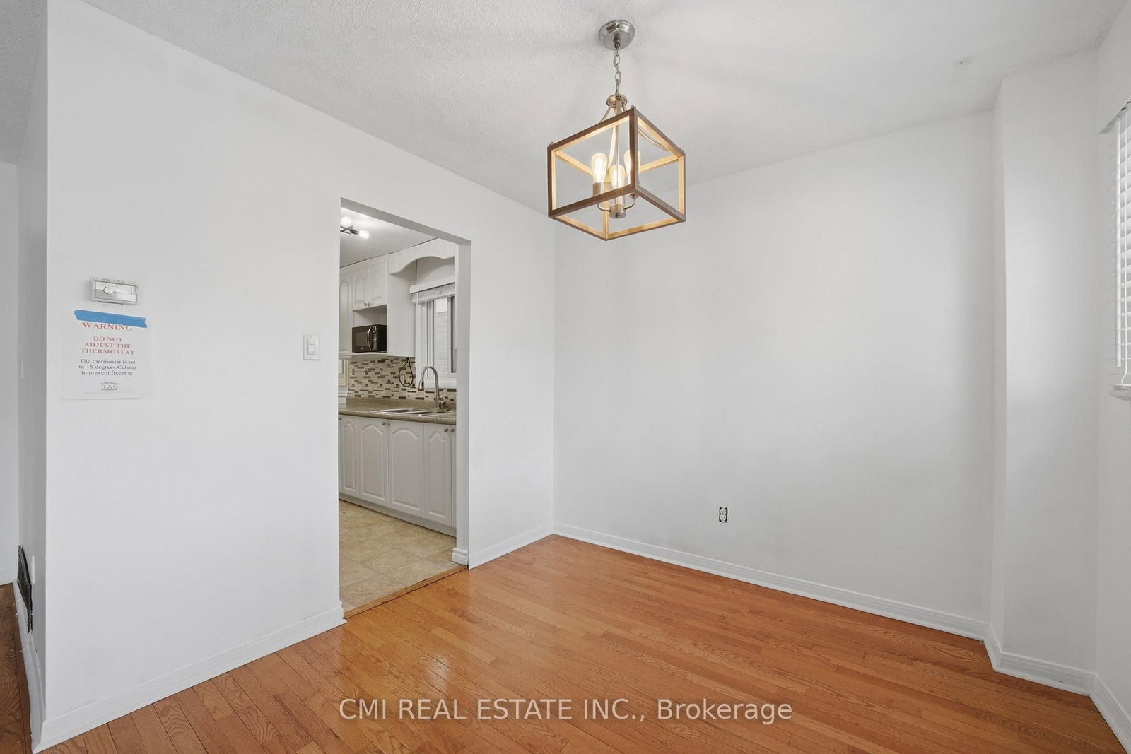 40 Glen Hollow Avenue • Toronto, ON photo 18