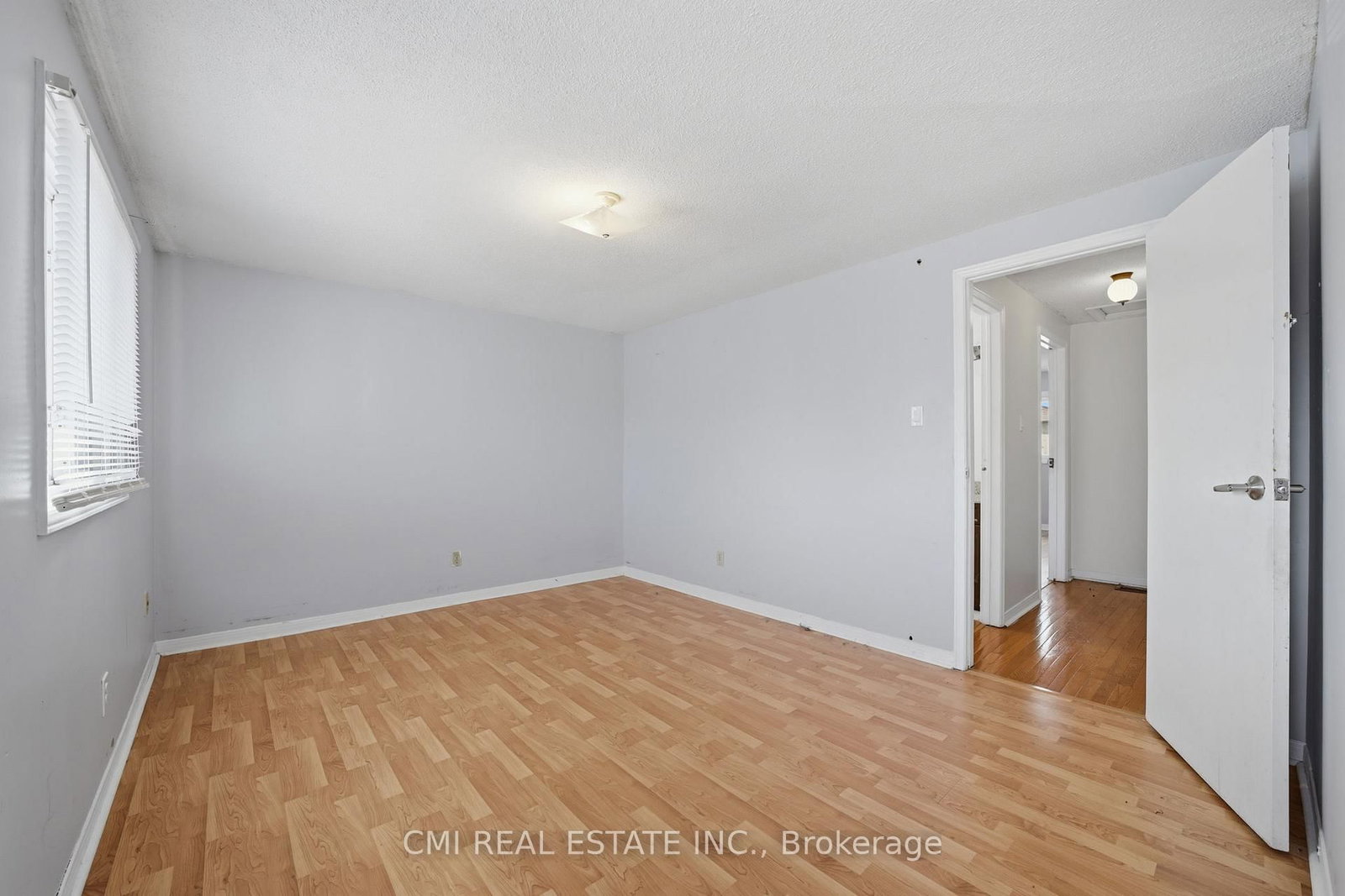 40 Glen Hollow Avenue • Toronto, ON photo 20