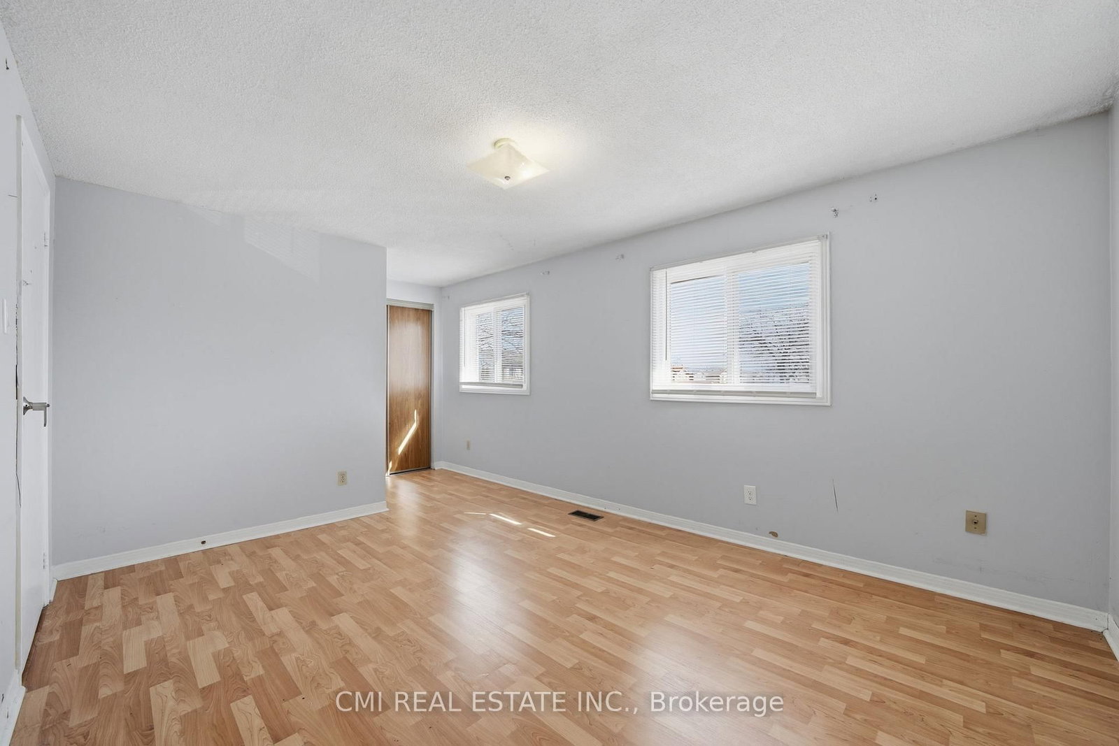 40 Glen Hollow Avenue • Toronto, ON photo 22