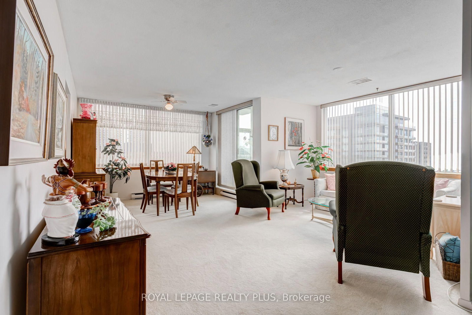 39 Stavebank Road N • #PH 4 • Mississauga, ON photo 14