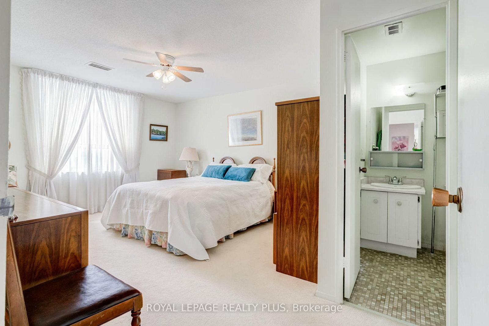 39 Stavebank Road N • #PH 4 • Mississauga, ON photo 18