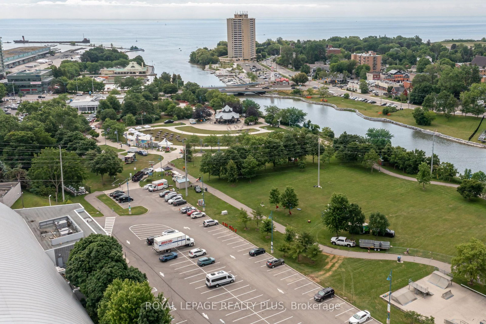 39 Stavebank Road N • #PH 4 • Mississauga, ON photo 32