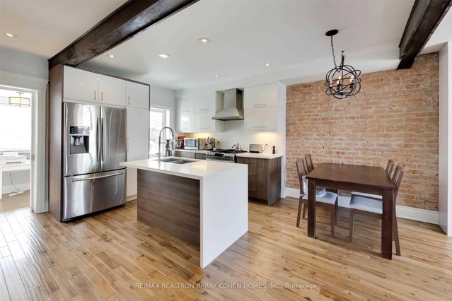 Upper - 53 Highview Crescent