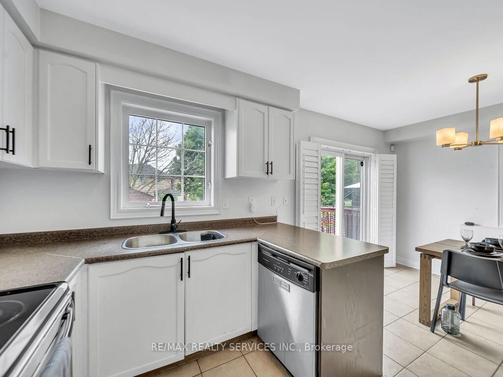 122 Dells Crescent • Brampton, ON photo 16