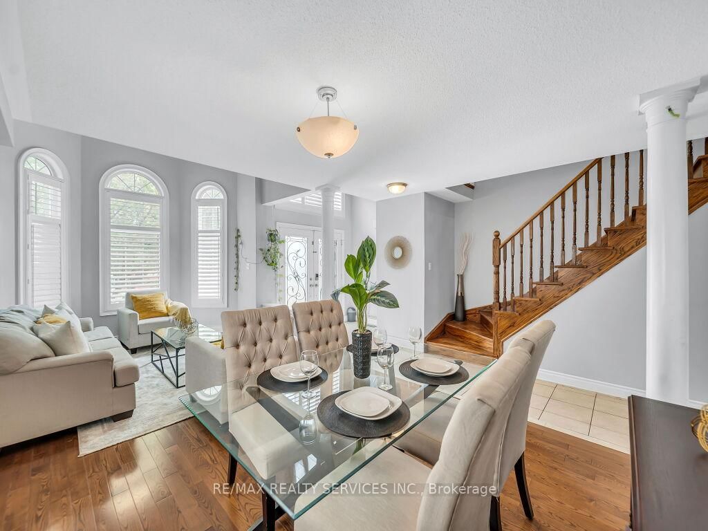 122 Dells Crescent • Brampton, ON photo 6