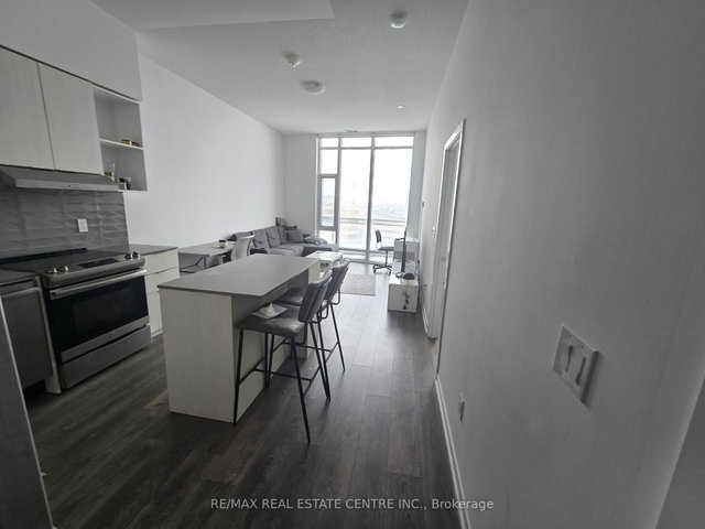 403 - 2520 Eglinton Avenue W