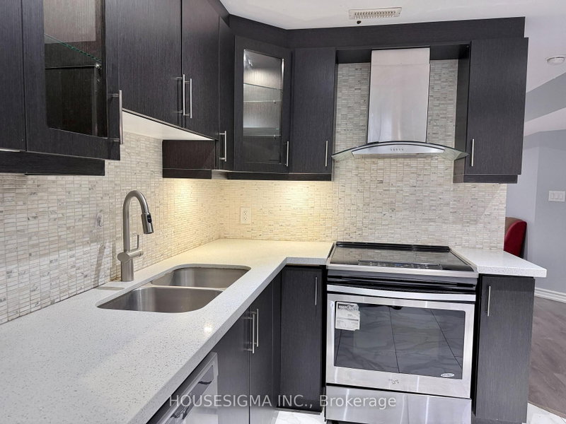 Lower- 50 Victoriaville Road