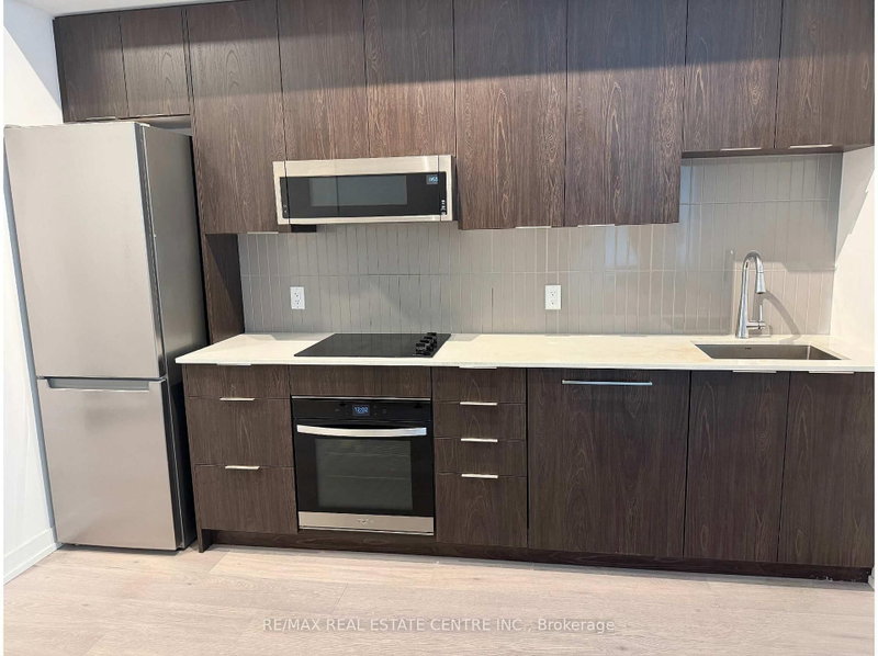 111 - 2501 Saw Whet Boulevard E