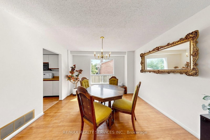 34 Granby Brampton,ON L6S 5K1 — Photo 18