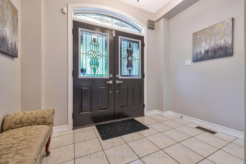 241 Duff Crescent