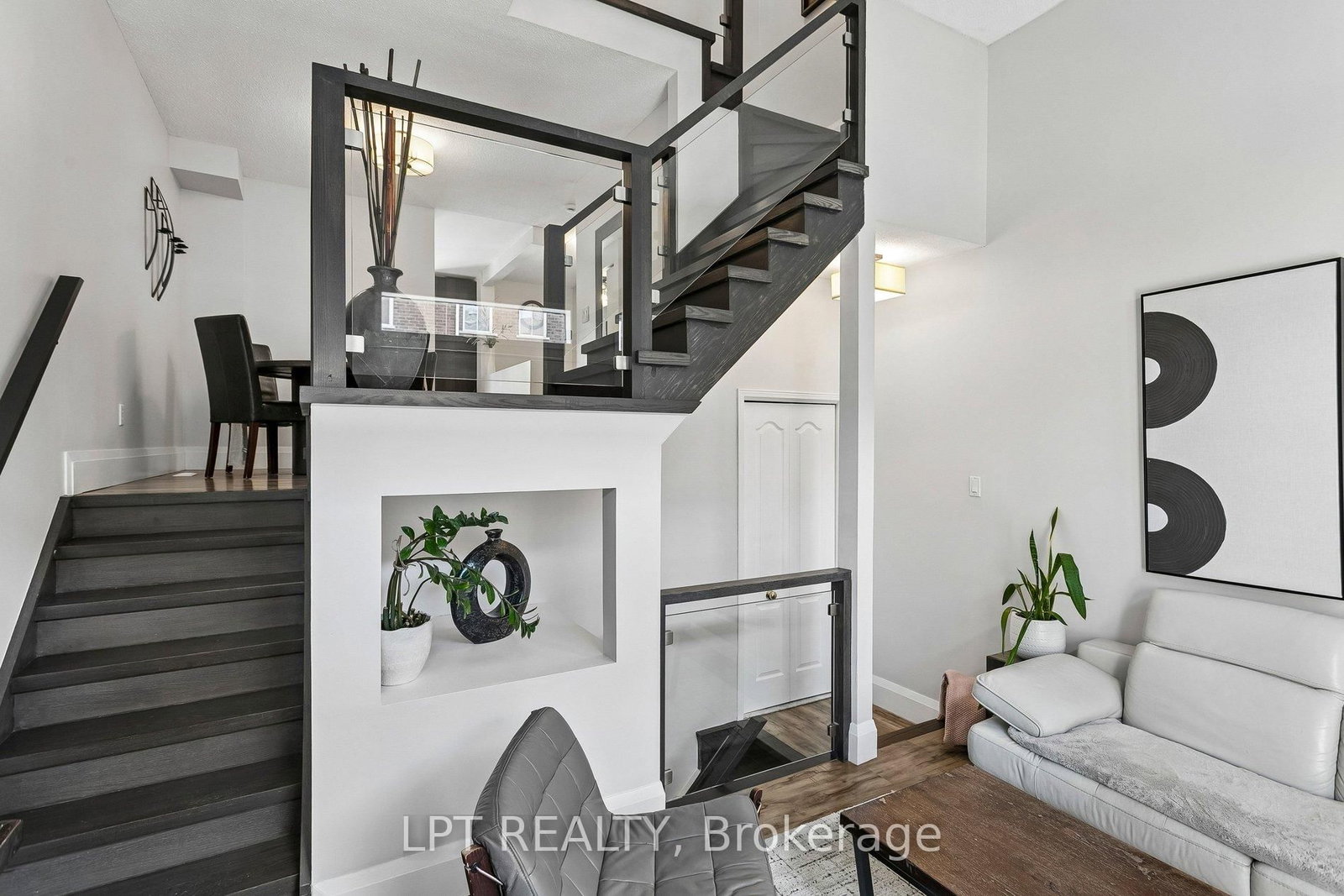 6060 Snowy Owl Crescent • #37 • Mississauga, ON photo 13