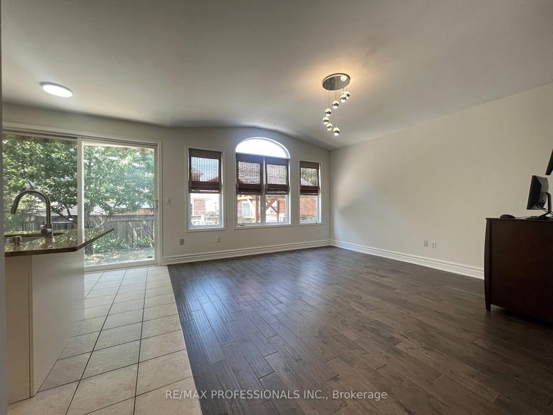 3895 Henrietta Mississauga,ON L5M 7Y4 — Photo 7