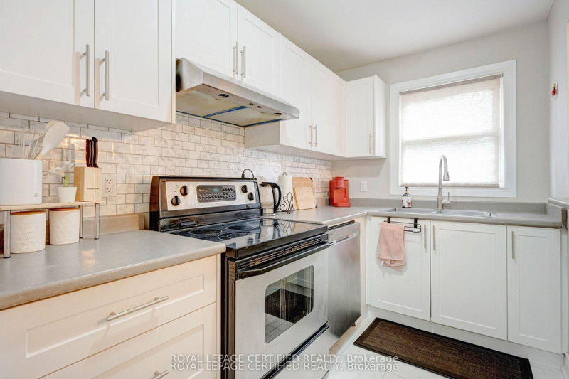 371 Bronte Milton,ON L9T 3K5 — Photo 14