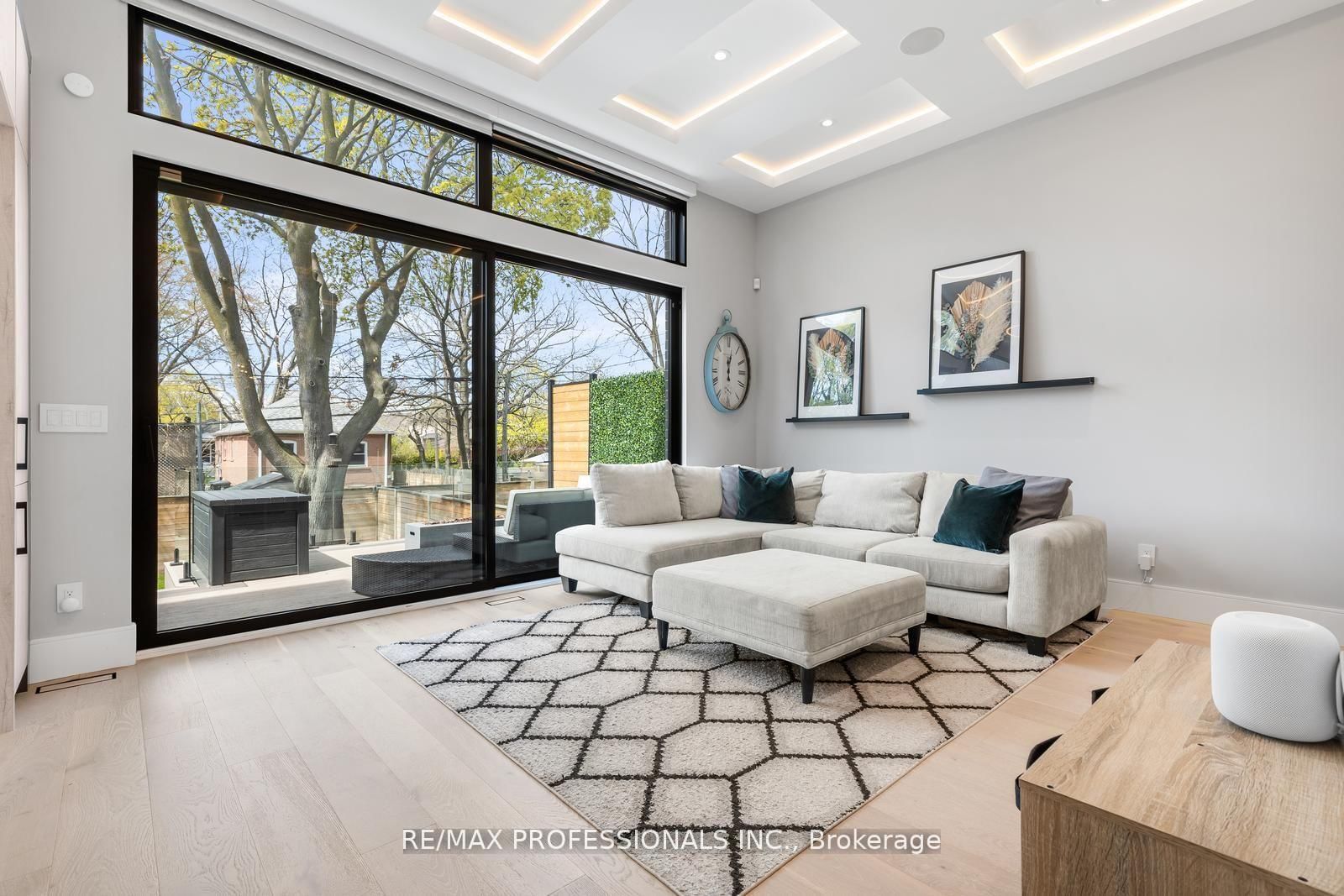 216 Aldercrest Road • Toronto, ON photo 13
