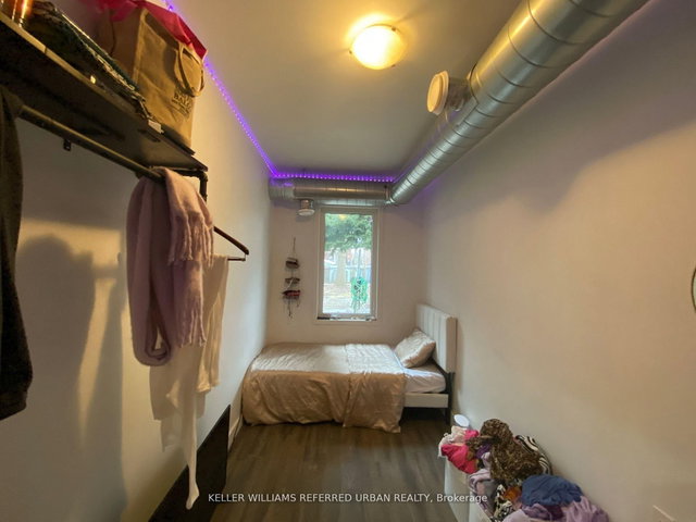 Room 3 - 344 Bartlett Avenue N