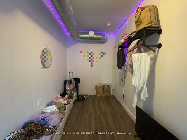 Room 3 - 344 Bartlett Avenue N