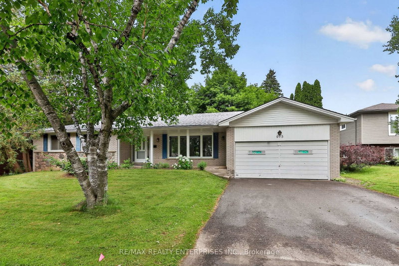 975 Cresthampton Lane