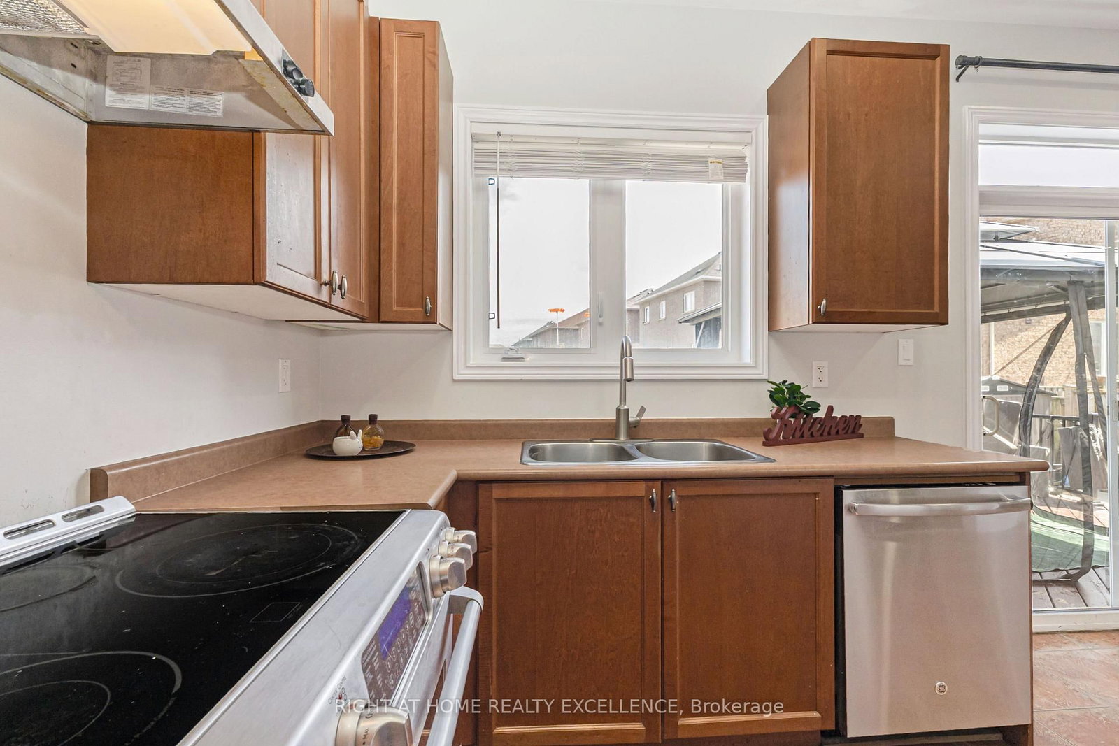 17 Keeleview Crescent • Brampton, ON photo 17