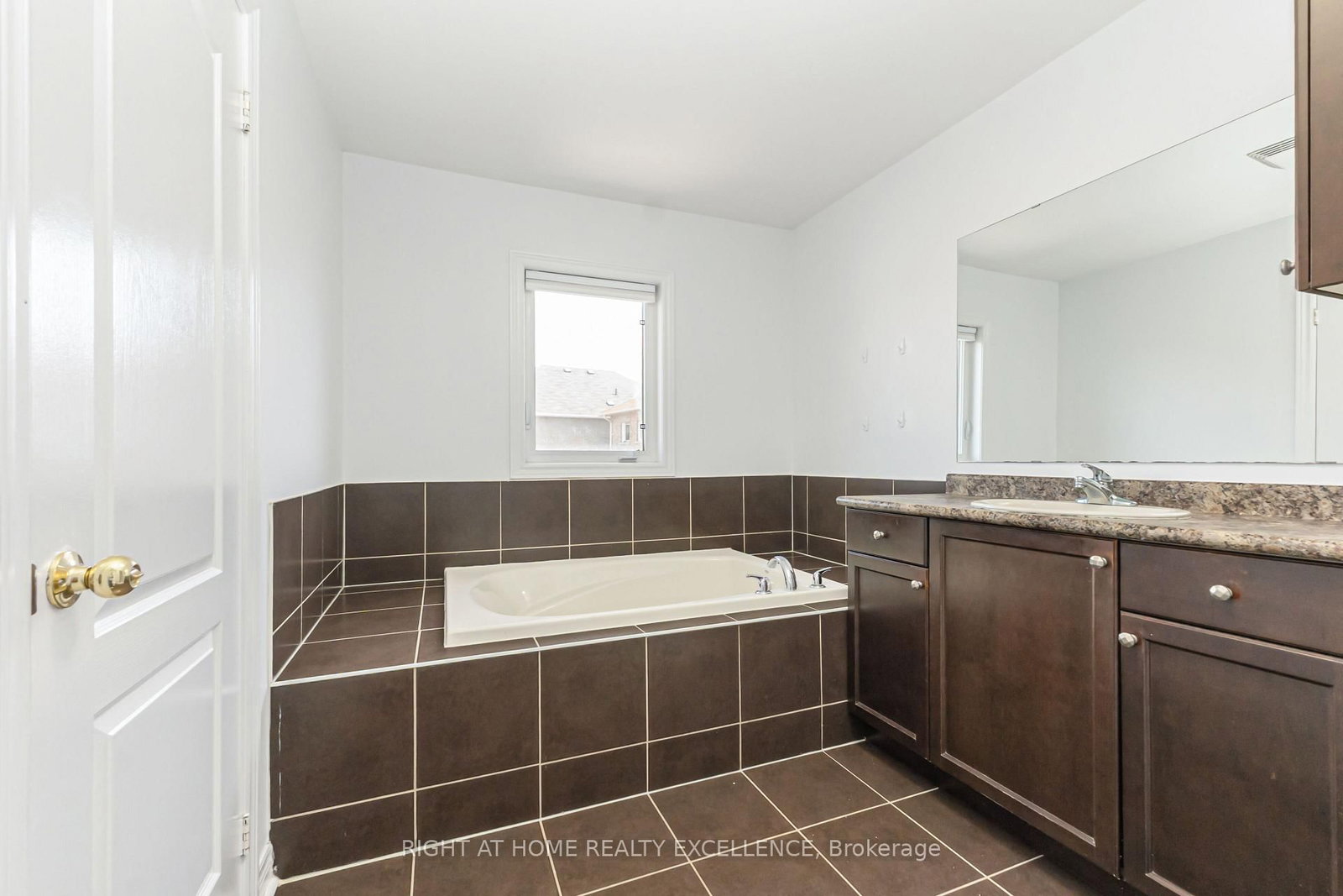 17 Keeleview Crescent • Brampton, ON photo 32
