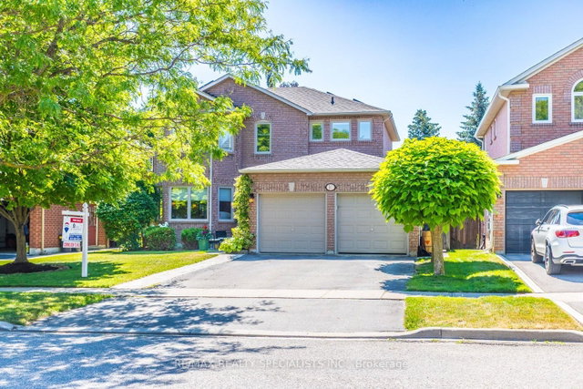 10 Split Maple Lane
