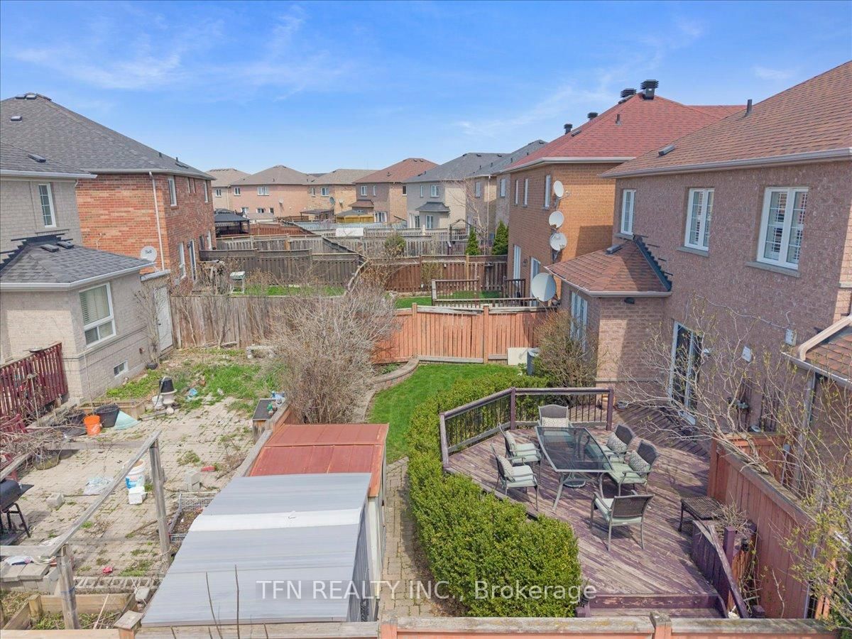 70 Sewells Lane • Brampton, ON photo 37