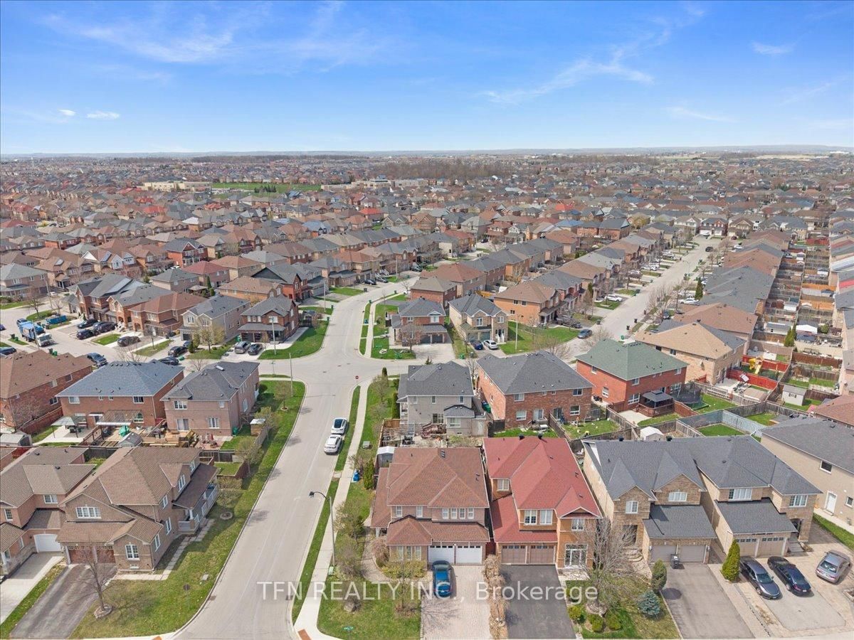 70 Sewells Lane • Brampton, ON photo 40