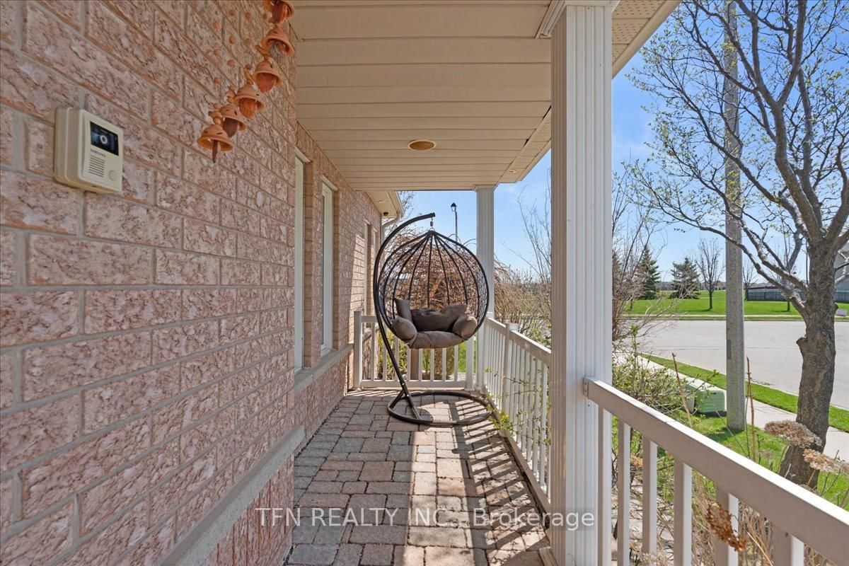 70 Sewells Lane • Brampton, ON photo 9