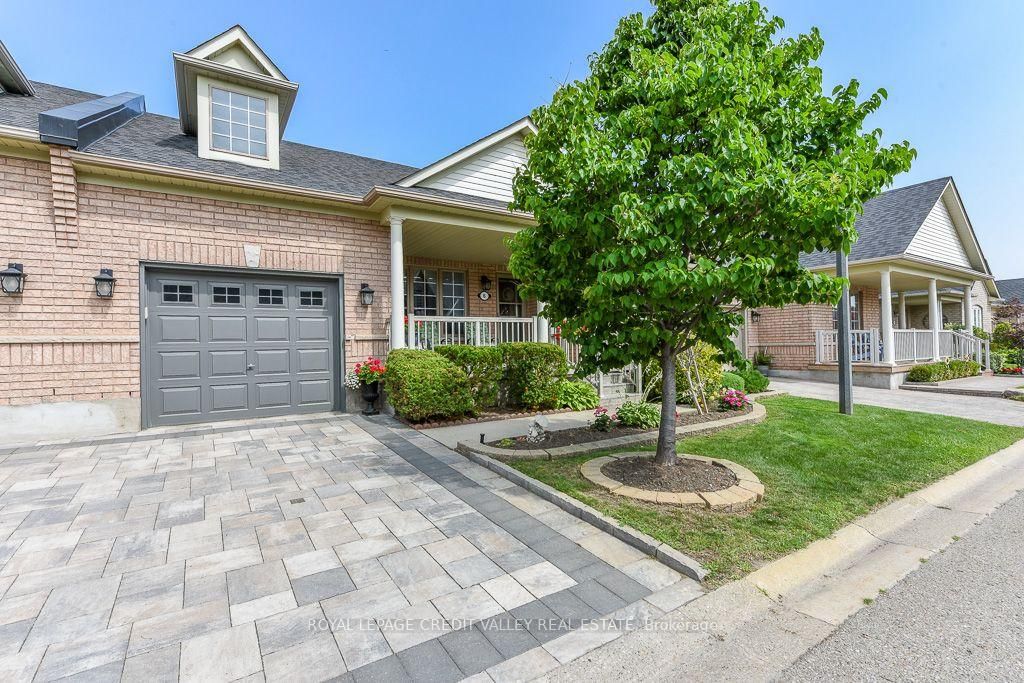 6 Ballerina Gardens • Brampton, ON photo 2