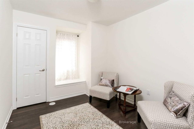 583 Allport Gate
