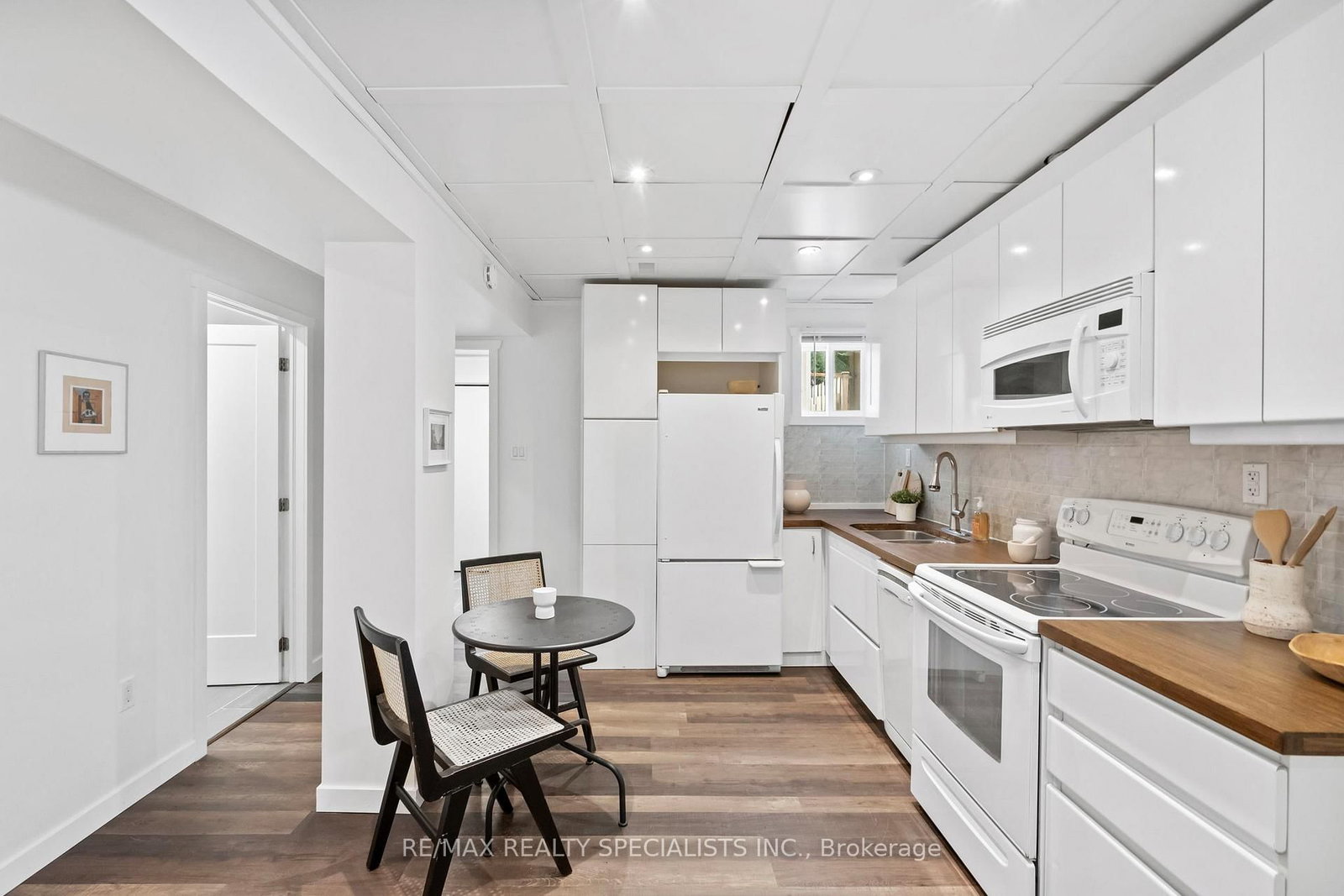 159 Hillside Avenue • Toronto, ON photo 32