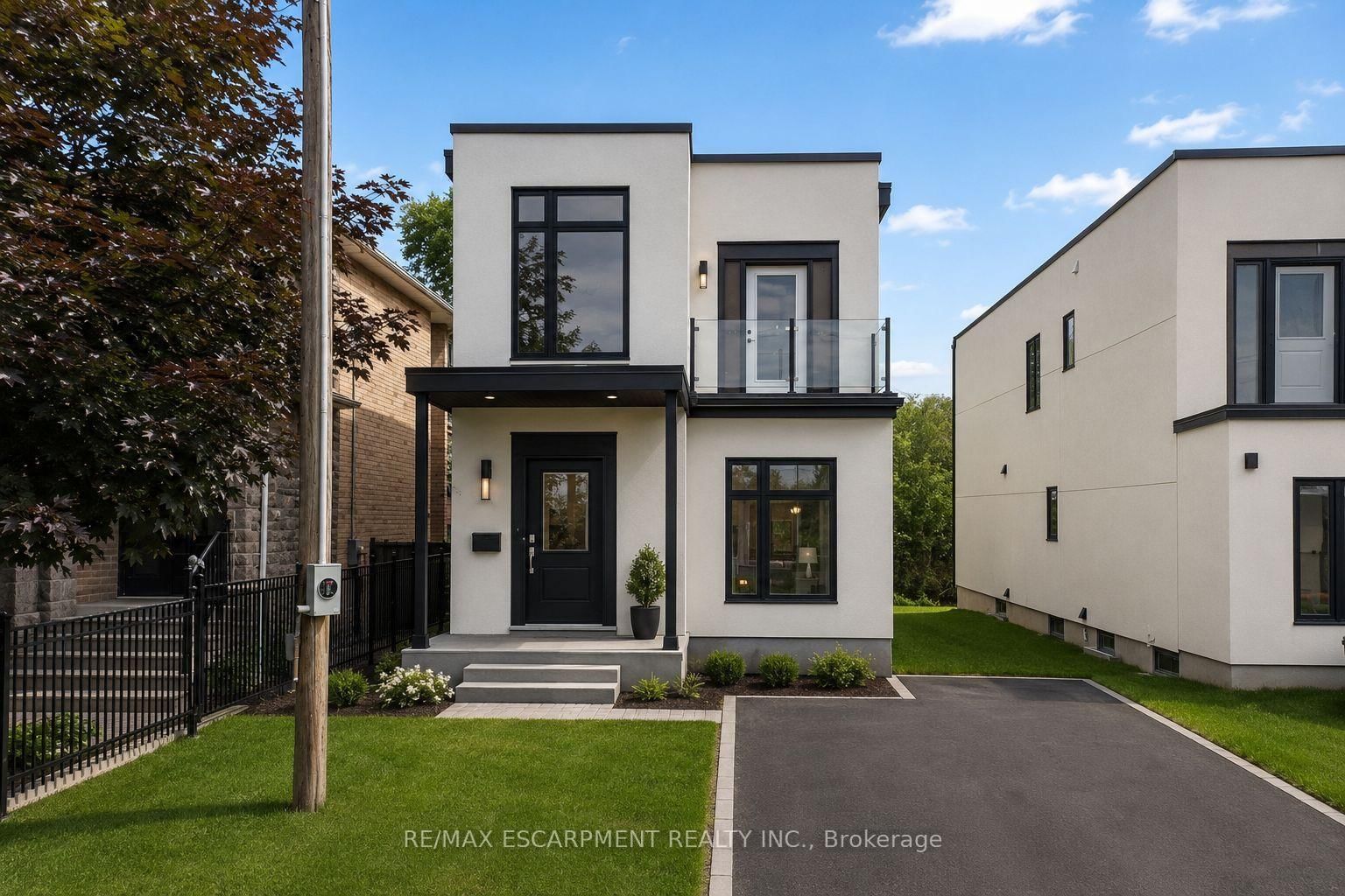 1037 Alexandra Avenue • Mississauga, ON photo 9