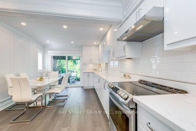 538 Fourth Line • Oakville, ON photo 8